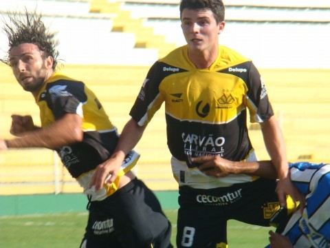 Zagueirão Edvanio esta de volta ao Atlético Tubarão - SC