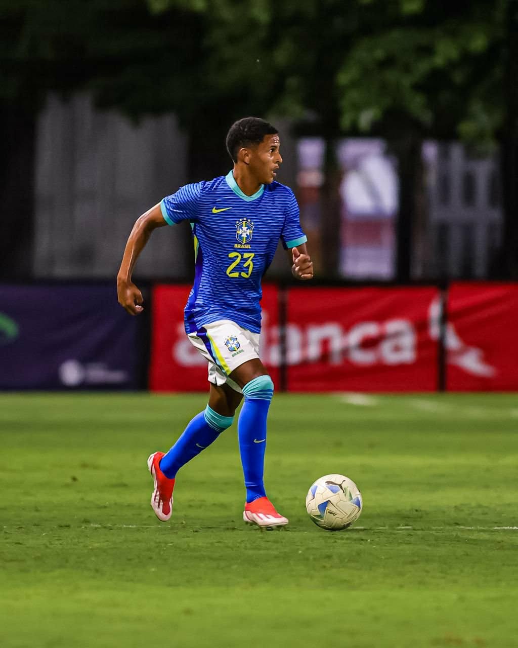 Lucas Rogério - Seleção Brasileira - Sub 17