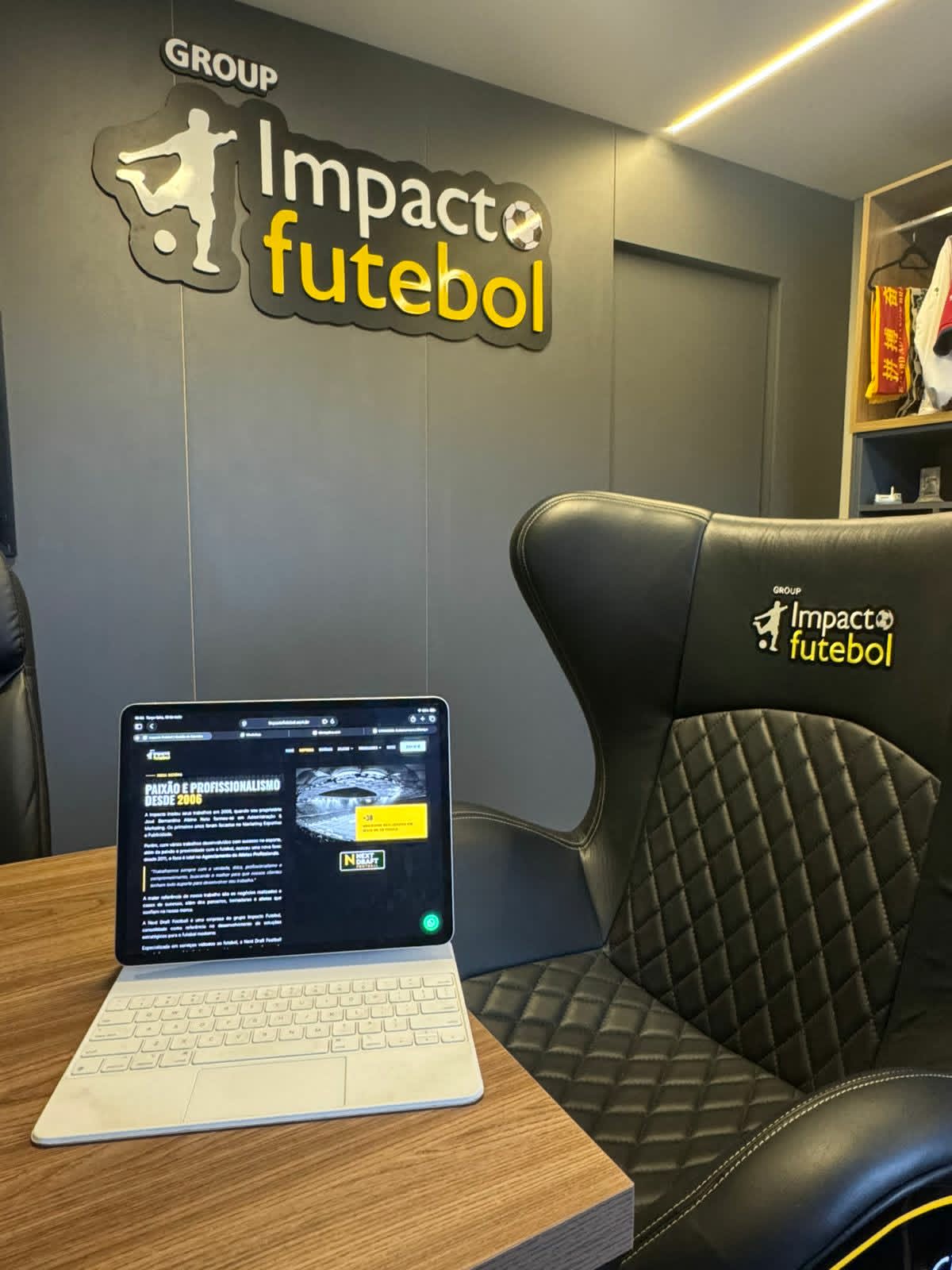 Escritório - Desk/Office